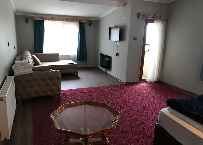 Yedigoller Hotel & Restaurant